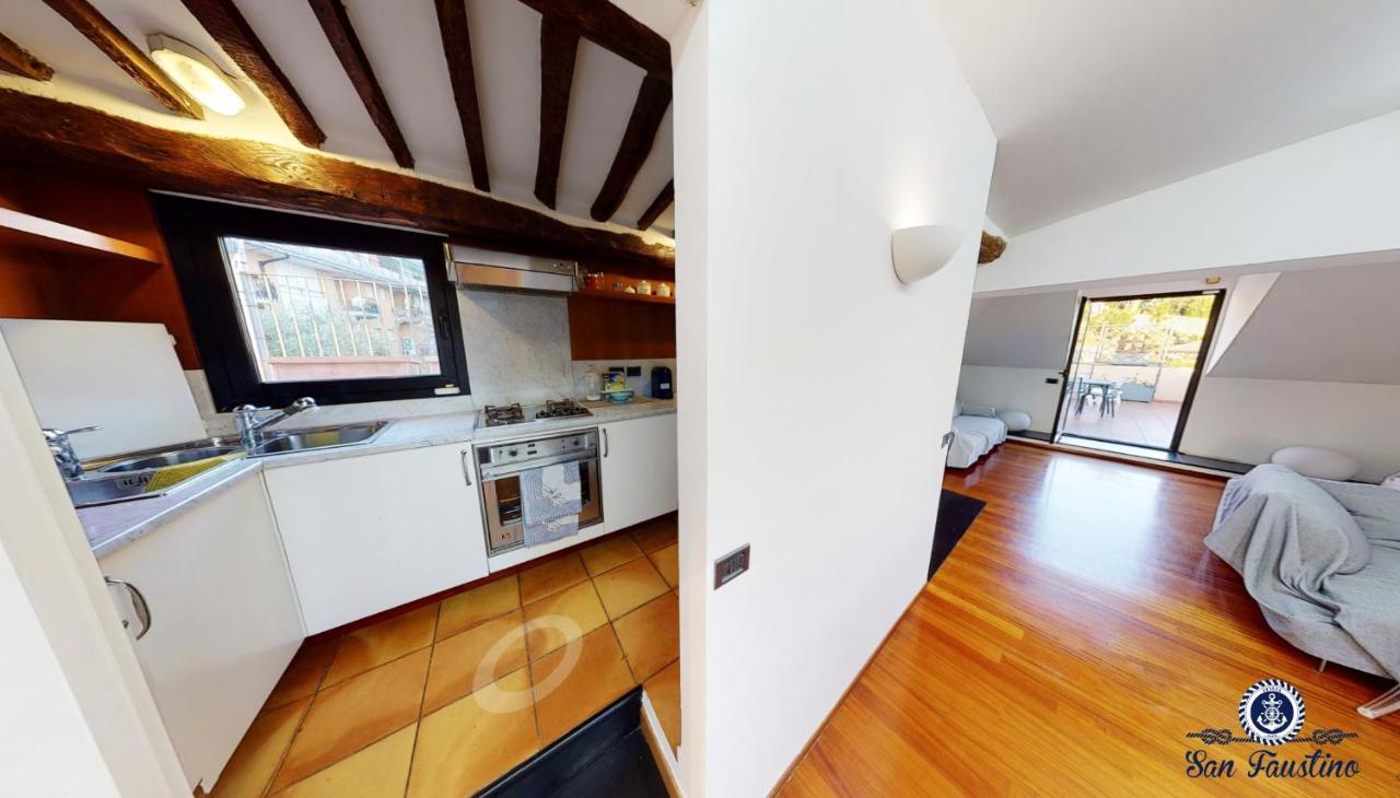 ATTICO SAN FAUSTINO 165 mq più 110 mq di terrazza- IN VILLA 700 ,VISTA MARE STREPITOSA-100 m dalla spiaggia-PARKING ESCLUSIVO-SKY,NETFLIX Rapallo Esterno foto