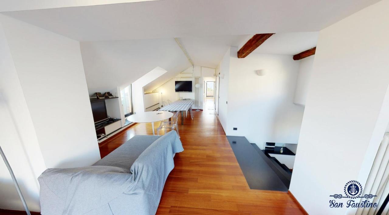 ATTICO SAN FAUSTINO 165 mq più 110 mq di terrazza- IN VILLA 700 ,VISTA MARE STREPITOSA-100 m dalla spiaggia-PARKING ESCLUSIVO-SKY,NETFLIX Rapallo Esterno foto