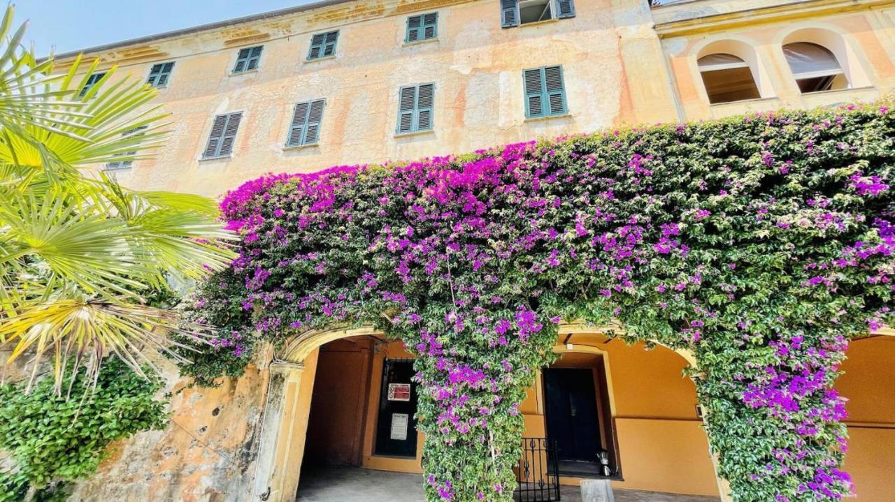 ATTICO SAN FAUSTINO 165 mq più 110 mq di terrazza- IN VILLA 700 ,VISTA MARE STREPITOSA-100 m dalla spiaggia-PARKING ESCLUSIVO-SKY,NETFLIX Rapallo Esterno foto